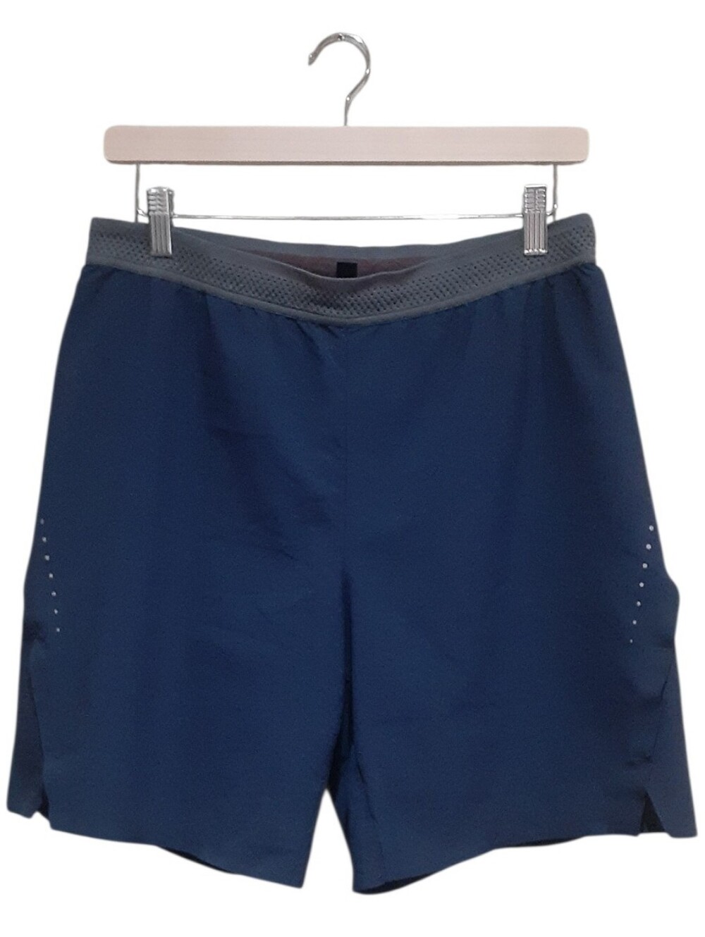 MEC Mountain Equipment Coop Men's Flight 7" Lined Running Shorts Navy Size Med